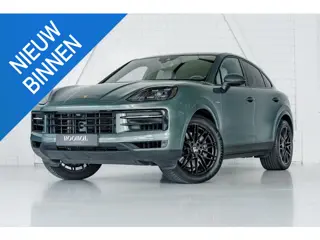 Porsche Cayenne Coupé E-Hybrid l PTS Malachite Green l Porsche Exclusive interieur