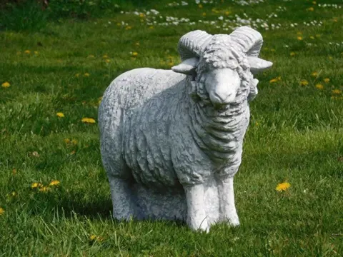 Tuinbeeld,ram schaap