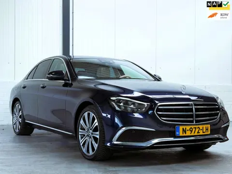 Mercedes-Benz E-klasse 300 e 4MATIC Designo|Luchtvering|Massage|Pano|Softclose|Burmester