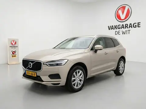 Volvo XC60 2.0 T8 Twin Engine AWD Momentum Pro | Panoramadak | ACC & Pilot Assist | Camera