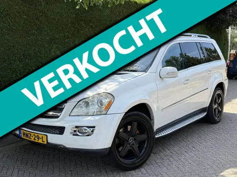 Mercedes-Benz GL-550 4 MATIC AIRCO/XENON/SCHUIFDAK 7 PERS. BOMVOLL