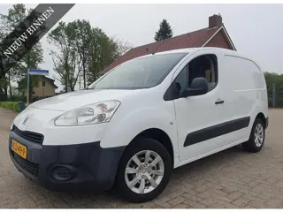Peugeot Partner 1.6 VTi Benzine 3-Zits met Slechts 61000 km ! !