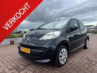 Peugeot 107 1.0-12V XS