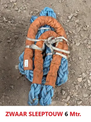 Zware scheepstros / sleeptouw = 6 Mtr. ................ ( loeizwaar )