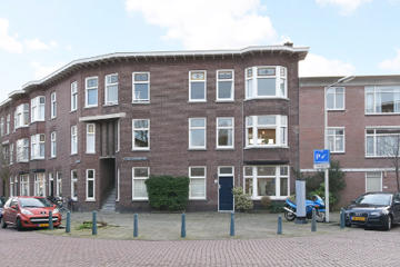 Woning aan de Pahudstraat te Den Haag