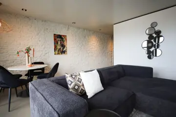 Woning aan de Warmoesstraat te Amsterdam