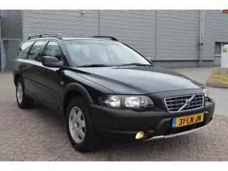 Volvo XC70 2.5 T Comfort Line bj03 leder cruise airco nette auto