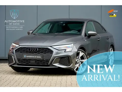 Audi A3 Limousine 35 TFSI 150 pk S EDITION ONE AUTOMAAT / 3 x S LINE / APPLE CARPLAY / AUDI SPORT 18