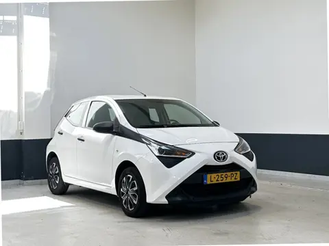 Toyota Aygo 1.0 VVT-i x-fun | NL | Apple Carplay/ Android auto | 5-DRS | Airco | 1 Eig |