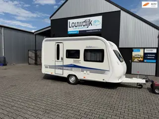 HOBBY Excellent 400 SF ’09 (Mover, Vastbed)