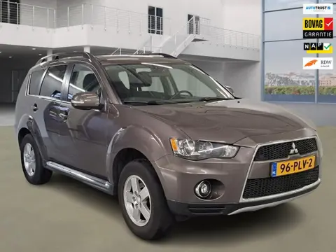 Mitsubishi Outlander 2.0 Intro Edition Automaat 1e Eig. +NAP NL-auto