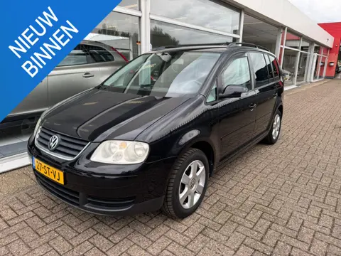 Volkswagen Touran 2.0-16V FSI Business | 7- persoons | 1e eigenaar | Airco | Trekhaak | Elektrische 