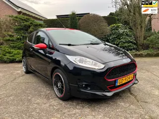 Ford Fiesta 1.0 Black Edition Sport 140PK, Navi, ECC, PDC, Zeer nette auto!