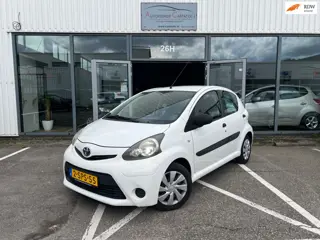 Toyota Aygo 1.0 VVT-i Now 1e EIGENAAR | AIRCO | NEDERLANDS GELEVERD | ELEKTISCHE RAMEN | DEALER ONDE