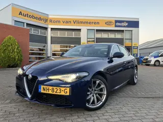 Alfa Romeo Giulia 2.0T Super