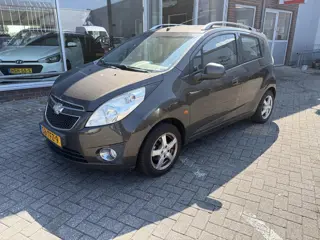 Chevrolet Spark 1.0 16V LS Bi-Fuel Versnellingsbak maakt geluid