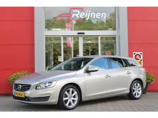 Volvo V60 1.5 T2 123PK AUTOMAAT POLAR+ | AFNEEMBARE TREKHAAK | STOEL/STUUR VERWARMING | ALL SEASON B