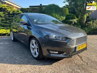 Ford Focus 1.0 Titanium, NAVI, PDC, ECC, NAP 18'' LM, Zeer nette auto!
