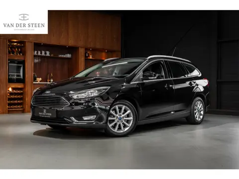Ford Focus Wagon 1.5 Titanium Edition Navigatie | Trekhaak | Cruise