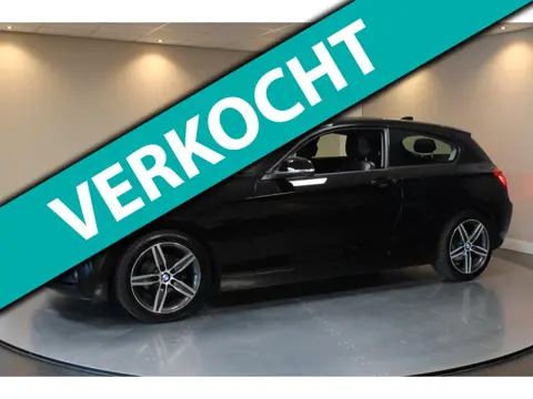 BMW 1-serie 114i EDE Upgrade Edition *Carplay* All-seasons|Leer|Cruise