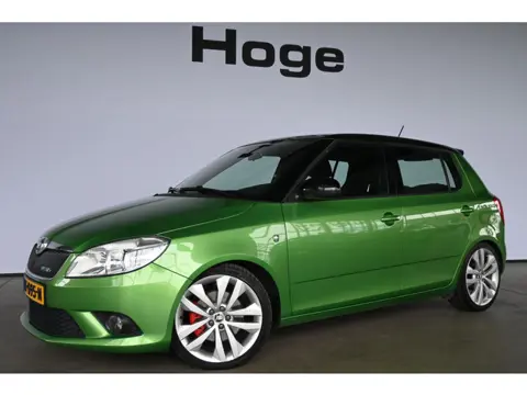 Škoda Fabia 1.4 TSI RS 180PK! Automaat Clima Carplay Cruise Control Stoelverwarming Inruil Mogelijk!