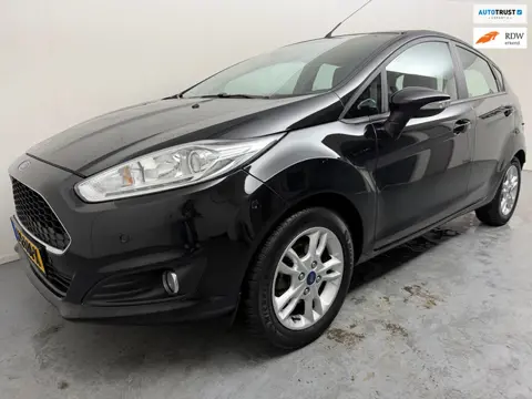 Ford Fiesta 1.0 Titanium # Pdc # Lmv # Nieuwe Distributie