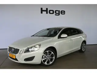 Volvo V60 1.6 T3 Kinetic Cruise control Clima Lichtmetaal Navigatie PDC 100% Onderhouden! Inruil Mog