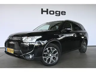 Mitsubishi Outlander 2.0 PHEV Automaat Limited Edition X-Line Navigatie Leder Trekhaak Schuifdak Rij