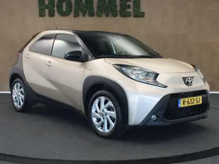 Toyota Aygo X 1.0 VVT-i S-CVT Pulse - VOORSTOELEN VERWARMD - ADAPTIVE CRUISE CONTROL - APPLE CARPLAY