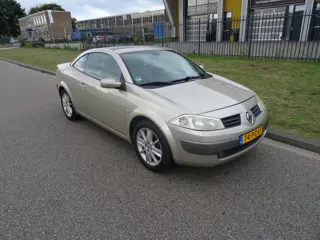 Renault Mégane Coupé-Cabriolet 2.0-16V Privilège Luxe