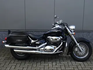 Suzuki C 800 INTRUDER (bj 2007)