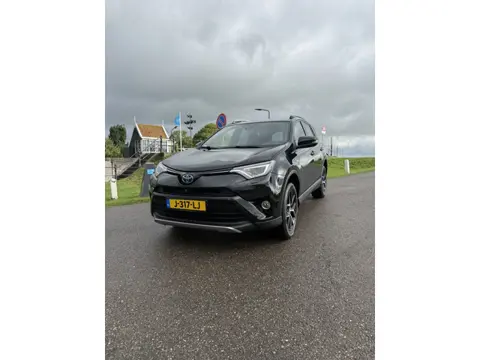 Toyota RAV4 2.5 Hybrid AWD Dynamic bj2018/achteruitrijcamera/elektrische kofferklep/