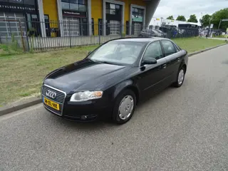 Audi A4 Limousine 2.0 Advance