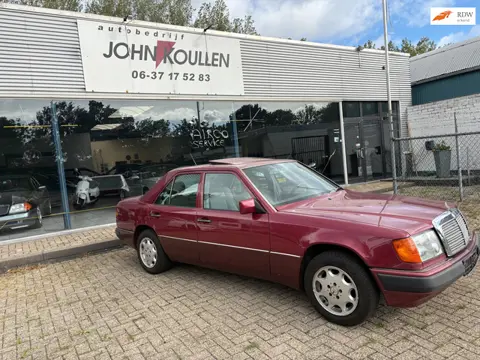 Mercedes-Benz 200-500 (W124) 230 E