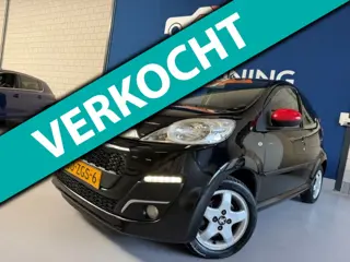 Peugeot 107 1.0 Access /bj.2012 / kleur: zwart / 5 deurs / airco / NAP met 136109 km.en APK tot 06/2