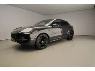 Porsche Cayenne Coupé 3.0 E-Hybrid | Sport Chrono | Sportuitlaat | Pano | Passagiersdisplay | Premiu