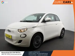 Fiat 500e Icon 42 kWh Automaat Climate control Cruise control Achteruitrijcamera Navigatie Apple Car