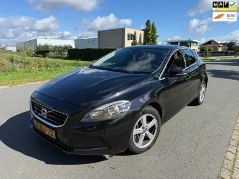Volvo V40 2.0 D4 Momentum Business CLIMA/NAVI/APK/NAP