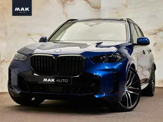 BMW X5 xDrive50e M Sport Pro , NL-auto, Sonderlackierung, pano, 4W-best., H/K, Luchtv., Merino, memo
