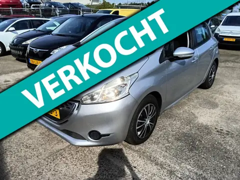 Peugeot 208 1.4 e-HDi Active AUB ADVERTENTIE LEZEN!! AUTOMAAT
