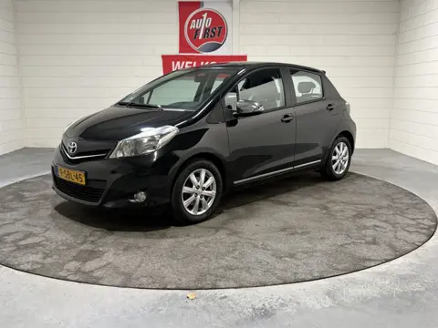 Toyota Yaris 1.0 VVT-i Trend, Achteruitrijcamera, Climate Airco, Navigatie, Volledig onderhouden, Is