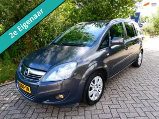 Opel Zafira 1.8 Cosmo 140pk 7-Persoons Clima Cruise Navi Trekhaak 1200kg. Xenon