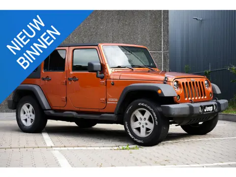 Jeep Wrangler Unlimited 3.8 4x4 JKU Facelift interieur 2011