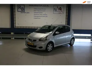 Toyota Aygo 1.0-12V Cool / AC / NW APK / RIJKLAAR PRIJS ! ! !