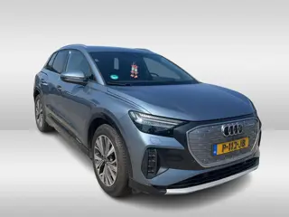 Audi Q4 e-tron 40 Advanced edition 77 kWh / Camera / Head-up / CarPlay / Matrix LED / 19'' / Warmtep