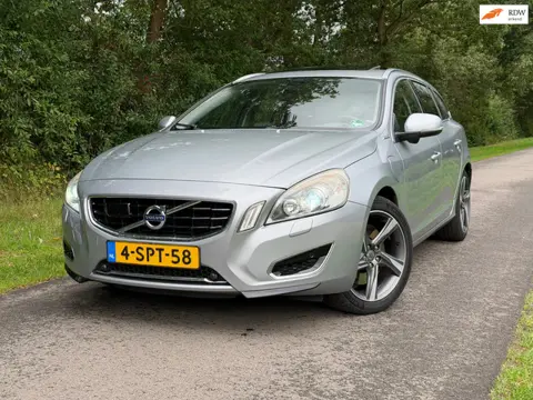 Volvo V60 2.4 D6 AWD Plug-In Hybrid Pure Limited | Cruise + Navi Nu € 4.950,- !!!
