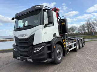 Iveco Iveco X-WAY 460 8X4 TRIPLE (bj 2026, automaat)