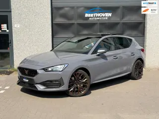 Cupra Leon 1.4 e-Hybrid VZ Copper Edition Pano Keyless