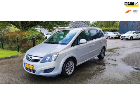 Opel Zafira 1.6 111 years Edition 7 persoon bj 2011