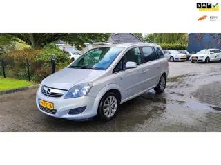 Opel Zafira 1.6 111 years Edition 7 persoon bj 2011